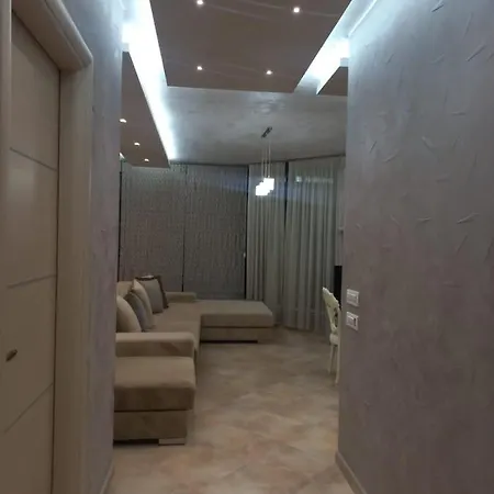 Aparment Apartment *